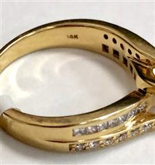 1.20ctw diamond engagement ring in 14 Karat Yellow Gold